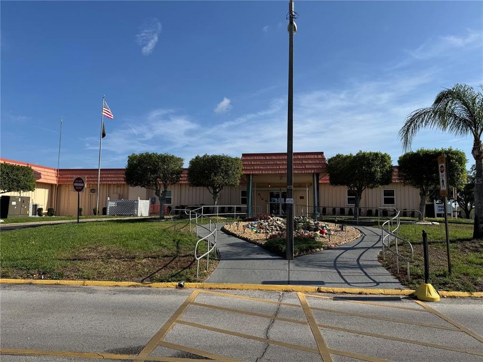 For Sale: $164,900 (3 beds, 2 baths, 1440 Square Feet)