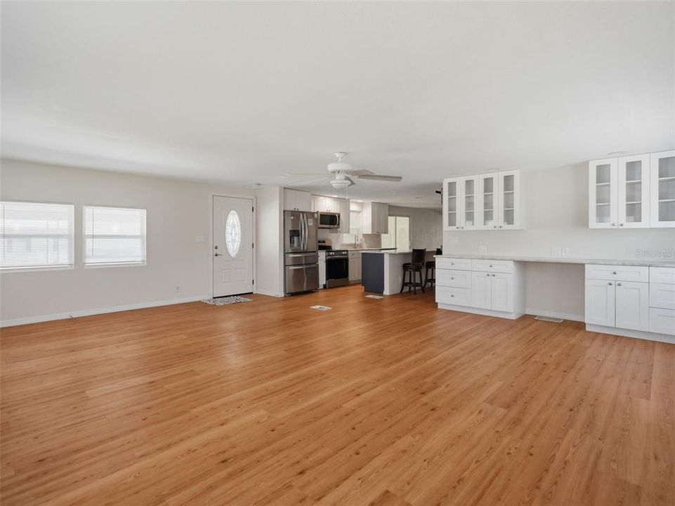For Sale: $164,900 (3 beds, 2 baths, 1440 Square Feet)