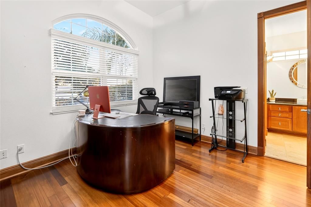 En Venta: $899,000 (5 camas, 4 baños, 4106 Pies cuadrados)