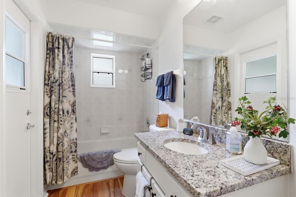 For Sale: $269,000 (3 beds, 2 baths, 1577 Square Feet)