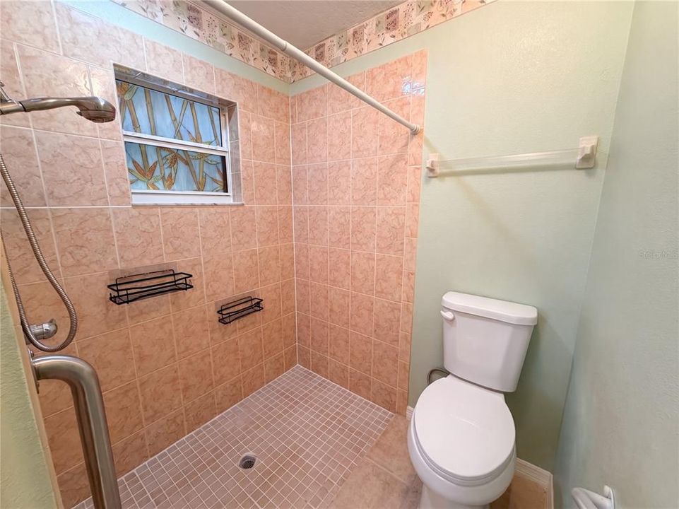На продажу: $310,000 (3 спален, 2 ванн, 1552 Квадратных фут)