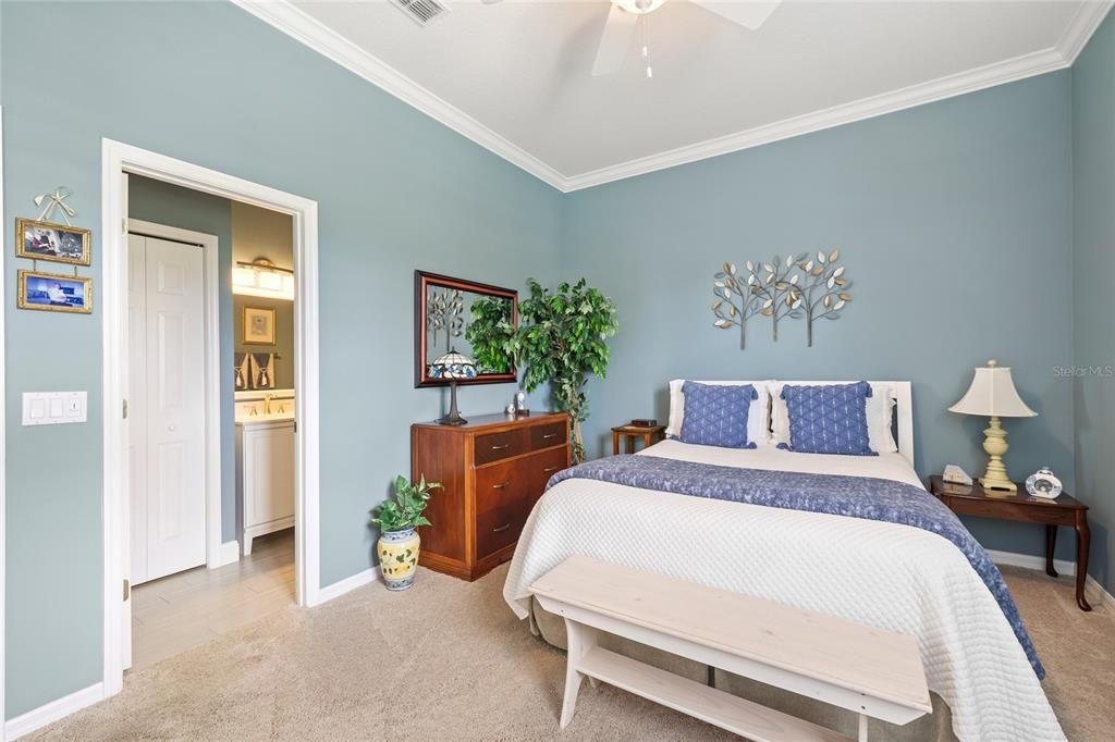 En Venta: $799,000 (4 camas, 3 baños, 2737 Pies cuadrados)