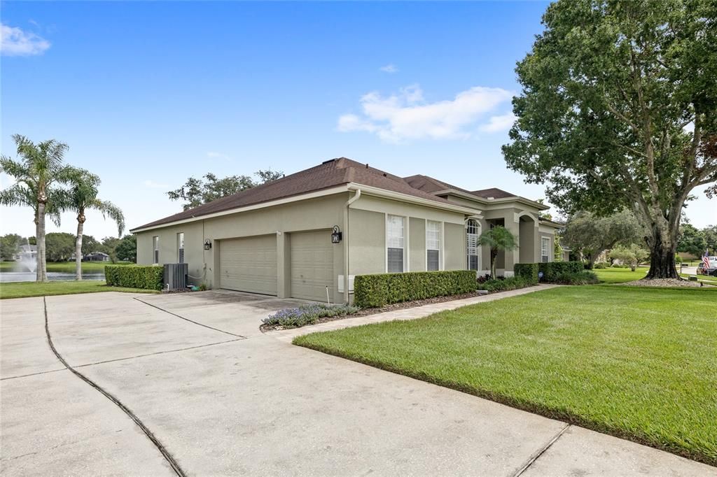 En Venta: $799,000 (4 camas, 3 baños, 2737 Pies cuadrados)
