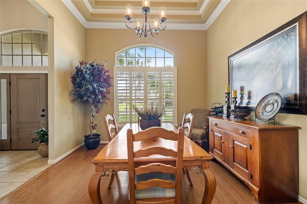 En Venta: $799,000 (4 camas, 3 baños, 2737 Pies cuadrados)