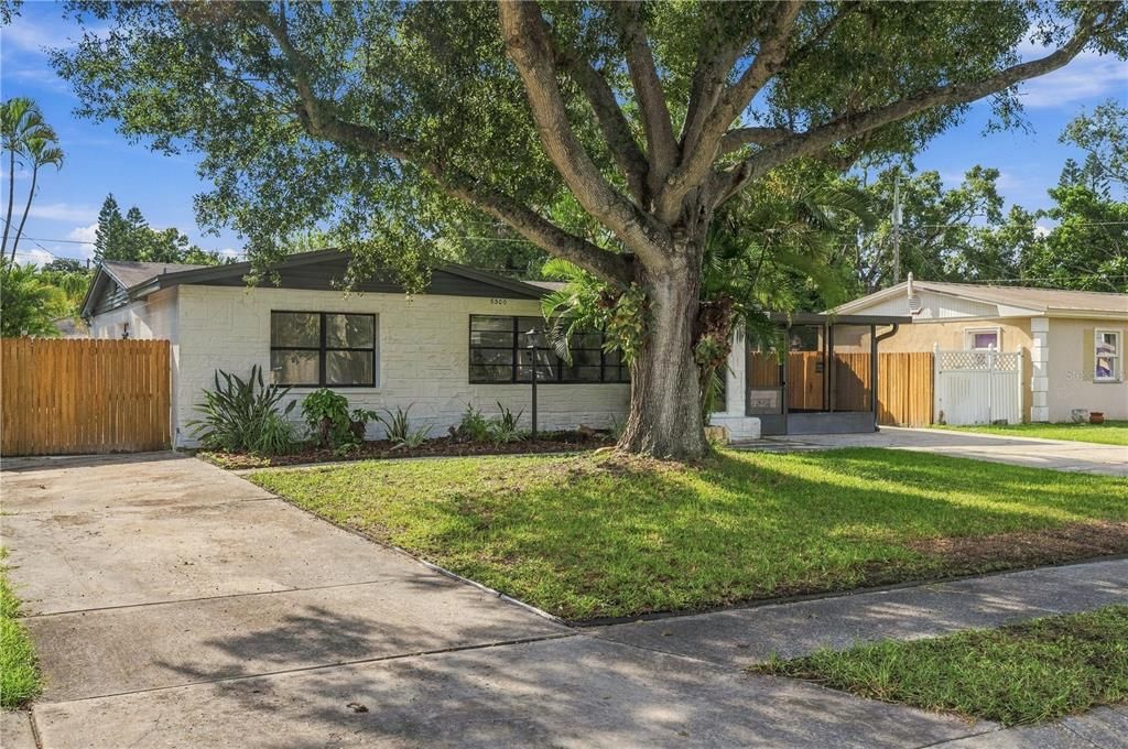 En Venta: $485,000 (4 camas, 2 baños, 1500 Pies cuadrados)