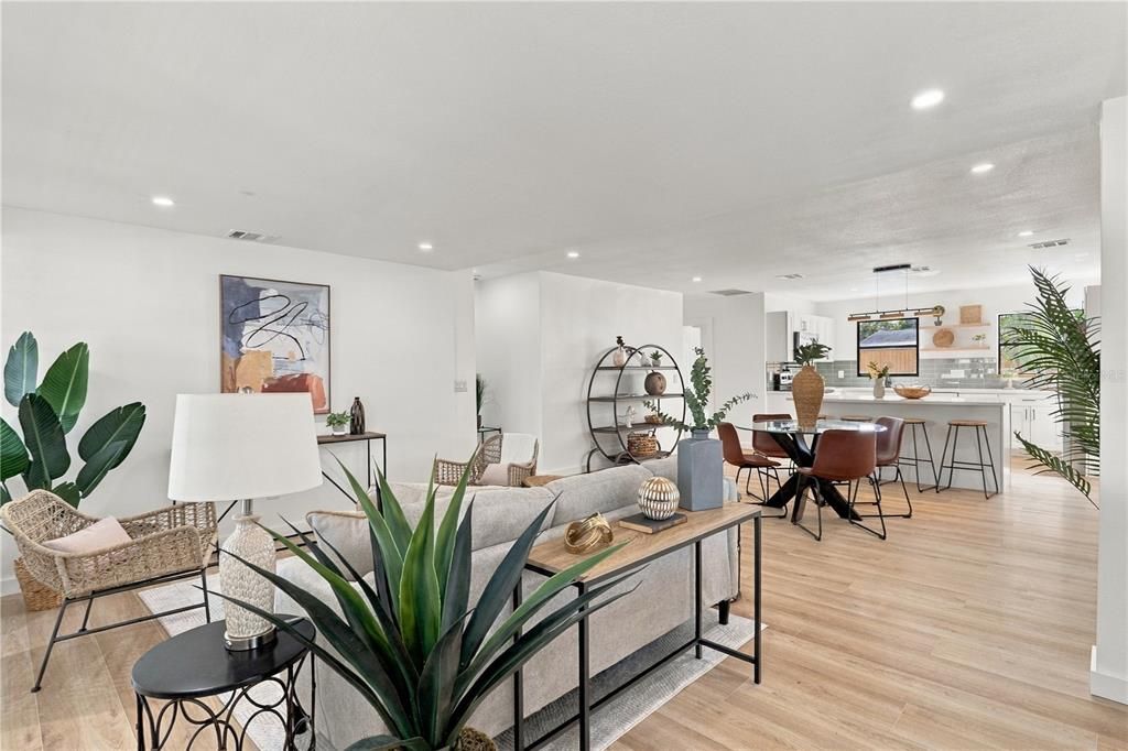 En Venta: $485,000 (4 camas, 2 baños, 1500 Pies cuadrados)