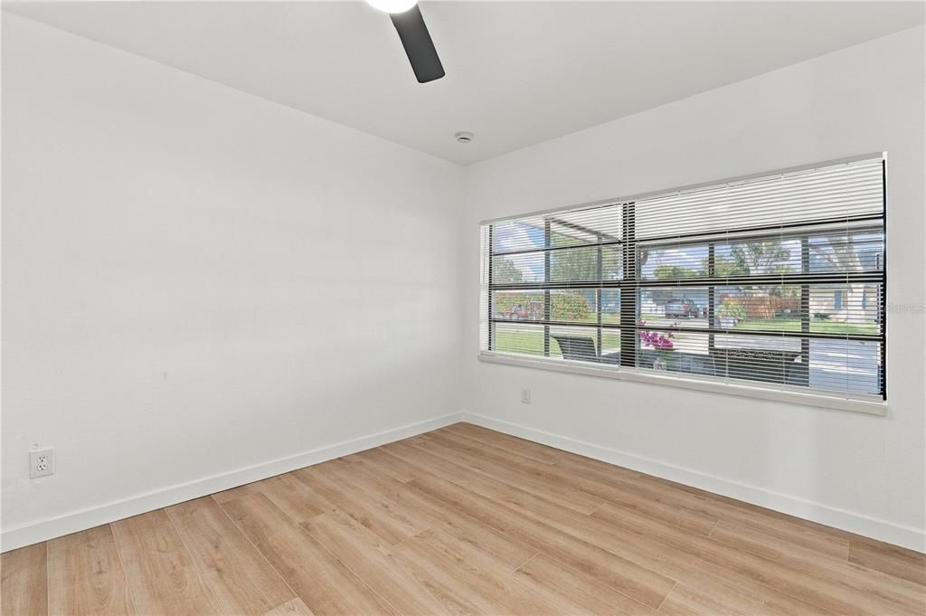 En Venta: $485,000 (4 camas, 2 baños, 1500 Pies cuadrados)