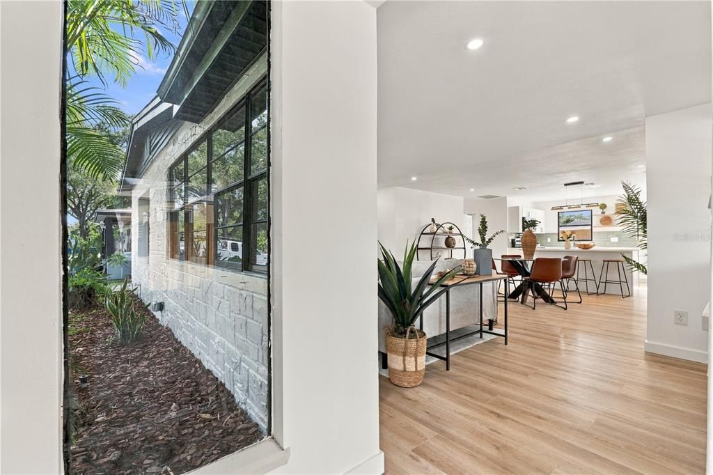 En Venta: $485,000 (4 camas, 2 baños, 1500 Pies cuadrados)