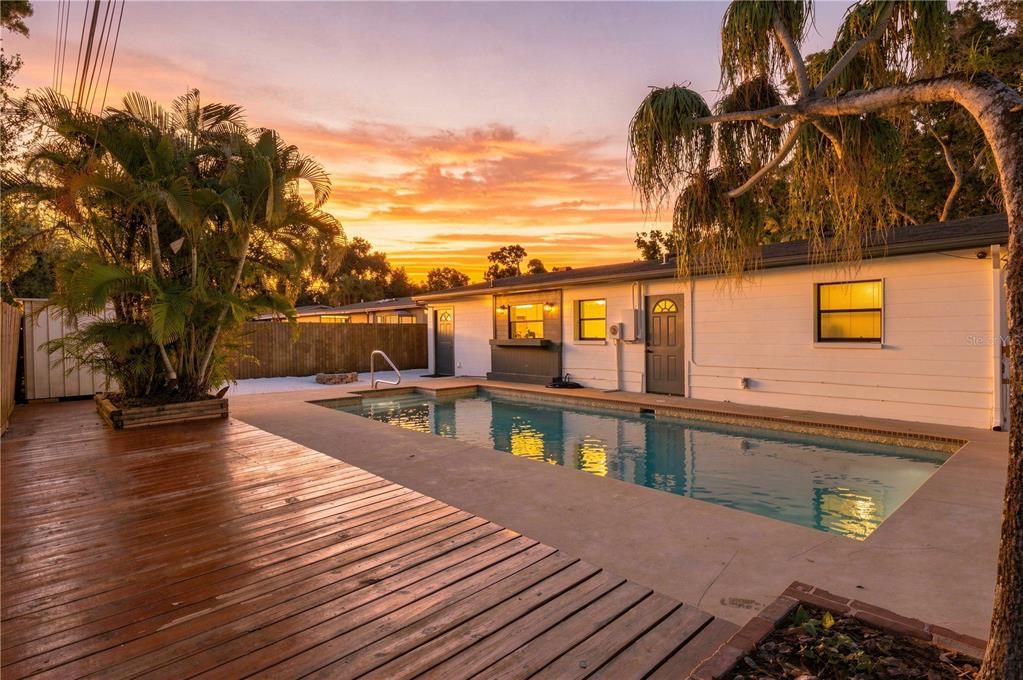 En Venta: $485,000 (4 camas, 2 baños, 1500 Pies cuadrados)
