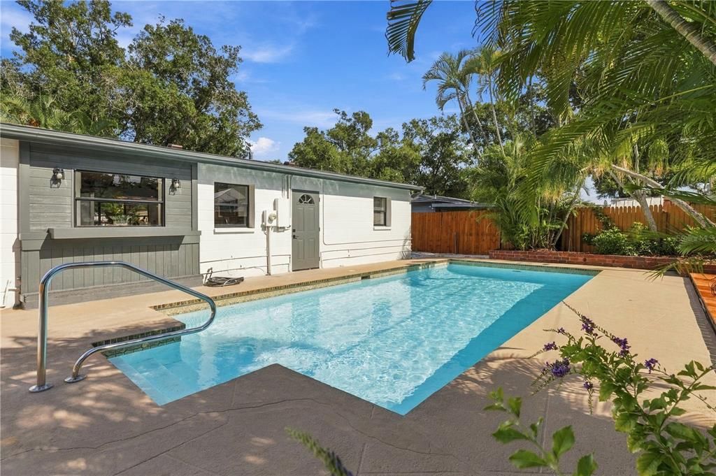 En Venta: $485,000 (4 camas, 2 baños, 1500 Pies cuadrados)