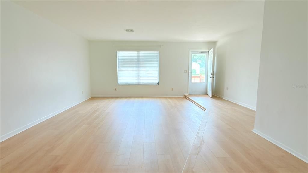 For Sale: $299,900 (4 beds, 0 baths, 2464 Square Feet)