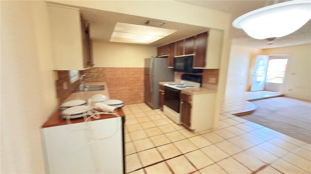 For Sale: $299,900 (4 beds, 0 baths, 2464 Square Feet)