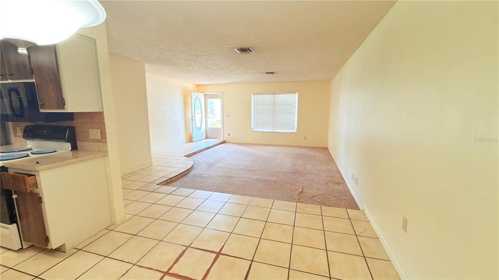 For Sale: $299,900 (4 beds, 0 baths, 2464 Square Feet)