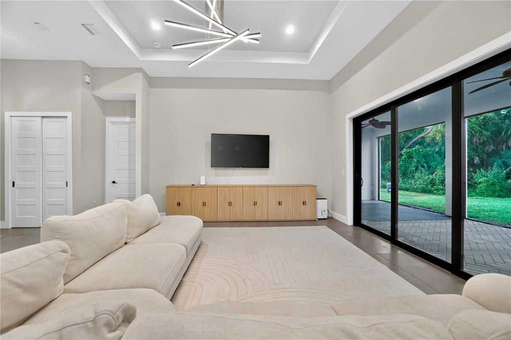 На продажу: $539,900 (3 спален, 3 ванн, 2145 Квадратных фут)