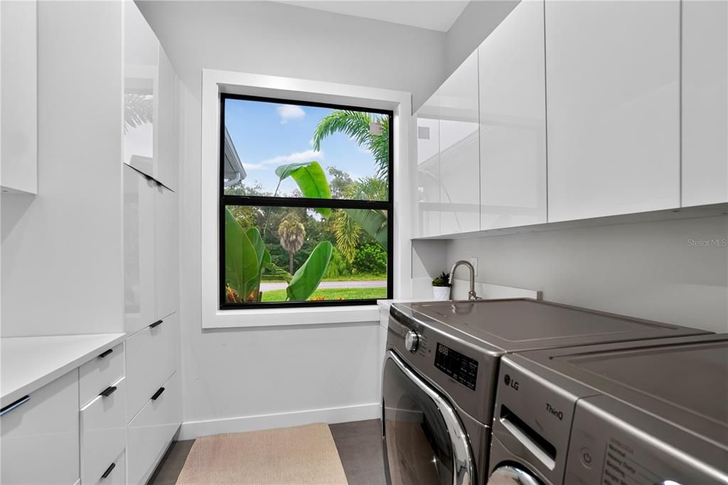 На продажу: $539,900 (3 спален, 3 ванн, 2145 Квадратных фут)