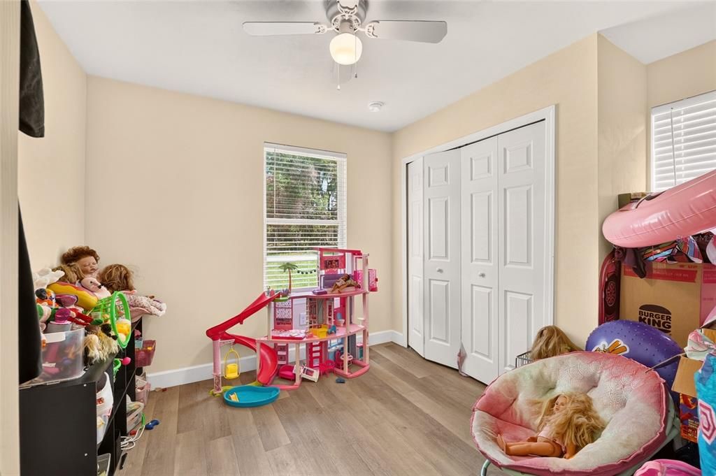 For Sale: $310,000 (3 beds, 2 baths, 1224 Square Feet)