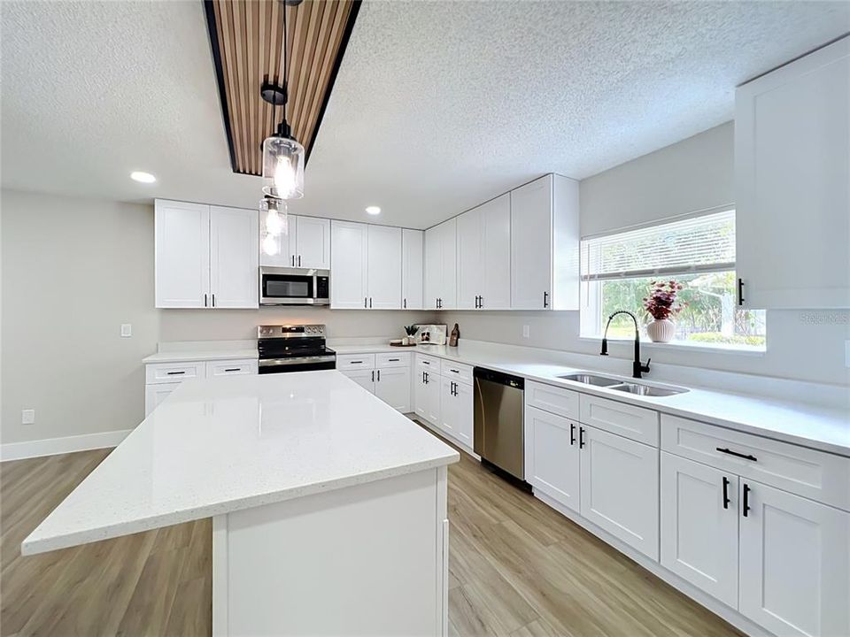 For Sale: $650,000 (4 beds, 2 baths, 2900 Square Feet)