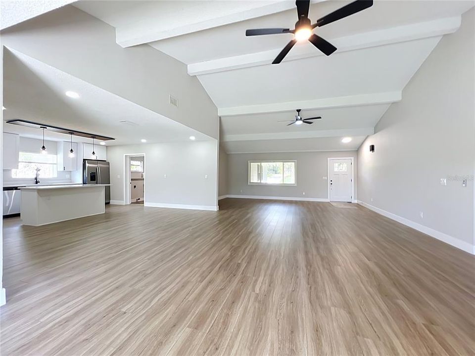 For Sale: $650,000 (4 beds, 2 baths, 2900 Square Feet)