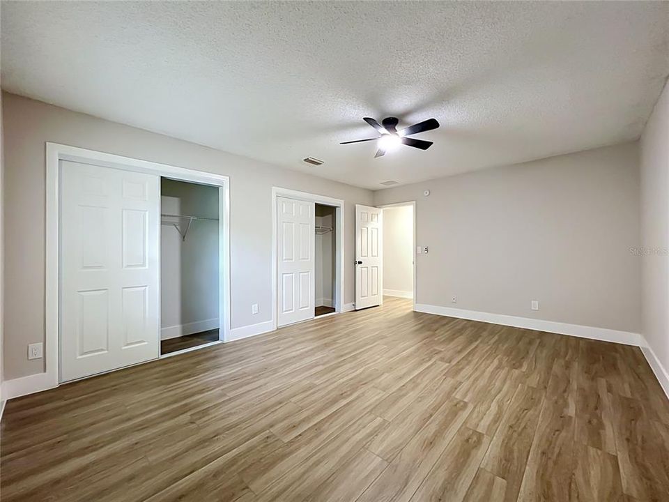 For Sale: $650,000 (4 beds, 2 baths, 2900 Square Feet)