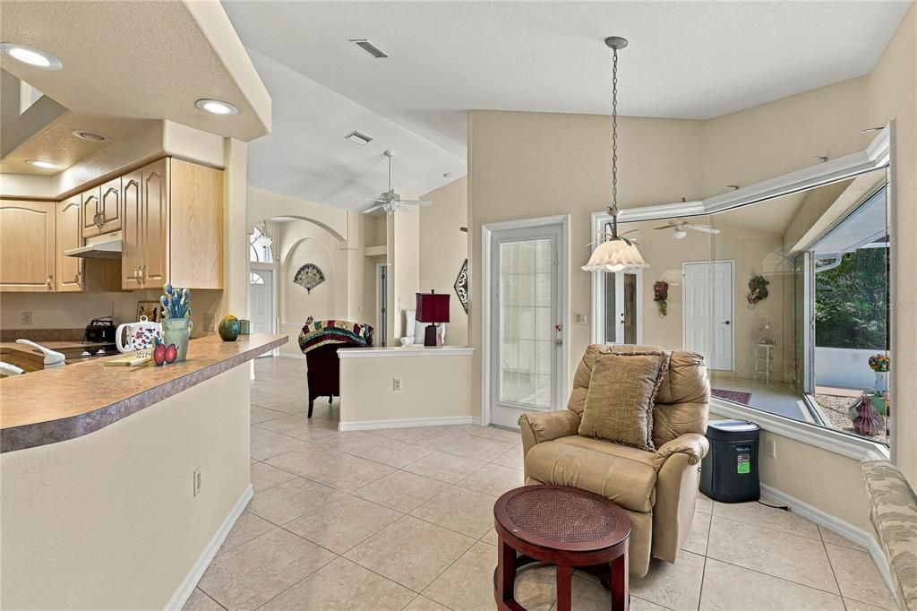 For Sale: $368,000 (3 beds, 2 baths, 2118 Square Feet)