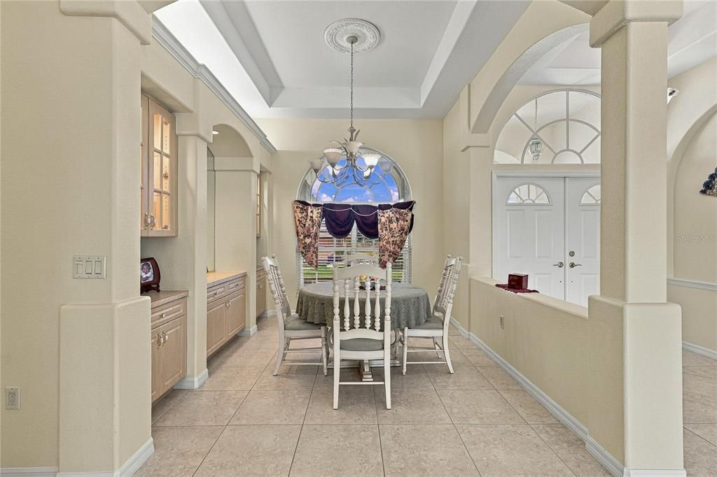 For Sale: $368,000 (3 beds, 2 baths, 2118 Square Feet)