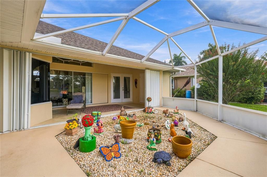 For Sale: $368,000 (3 beds, 2 baths, 2118 Square Feet)