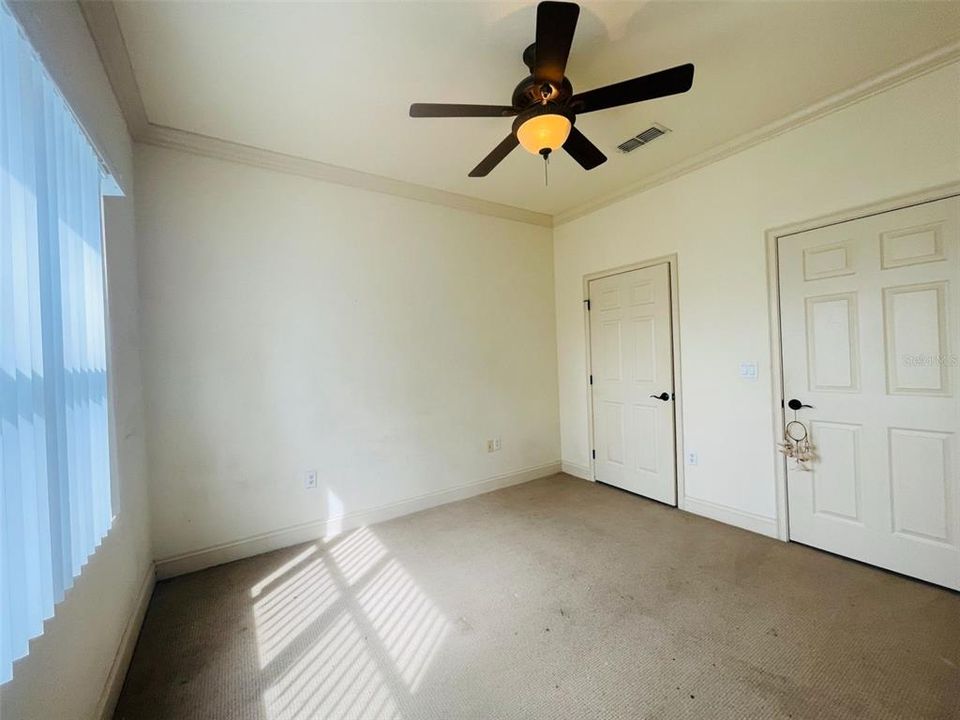 En Renta: $1,895 (4 camas, 3 baños, 1950 Pies cuadrados)