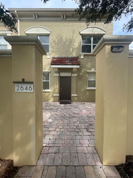 En Renta: $1,895 (4 camas, 3 baños, 1950 Pies cuadrados)