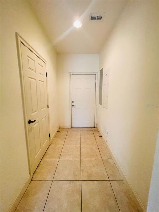 En Renta: $1,895 (4 camas, 3 baños, 1950 Pies cuadrados)