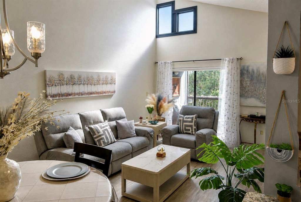 For Sale: $189,000 (2 beds, 2 baths, 820 Square Feet)