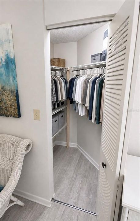 For Sale: $189,000 (2 beds, 2 baths, 820 Square Feet)
