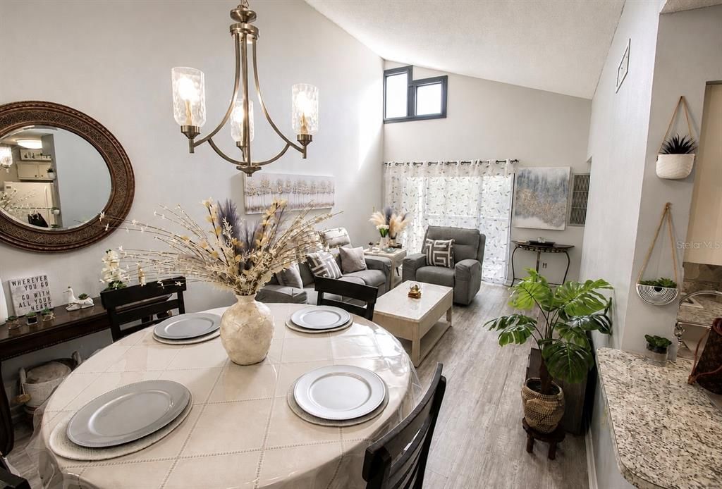 For Sale: $189,000 (2 beds, 2 baths, 820 Square Feet)