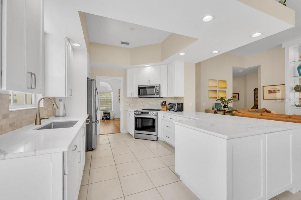 For Sale: $635,000 (3 beds, 2 baths, 2008 Square Feet)