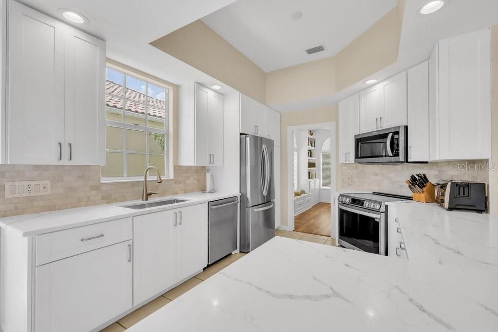 For Sale: $635,000 (3 beds, 2 baths, 2008 Square Feet)