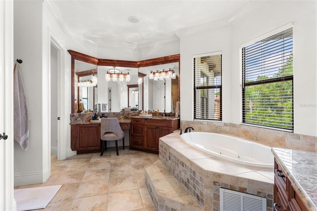For Sale: $1,549,000 (4 beds, 4 baths, 4094 Square Feet)