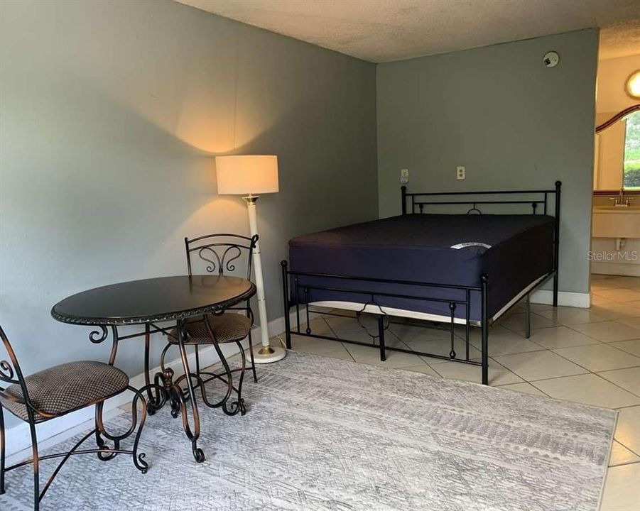 For Sale: $51,900 (1 beds, 1 baths, 276 Square Feet)