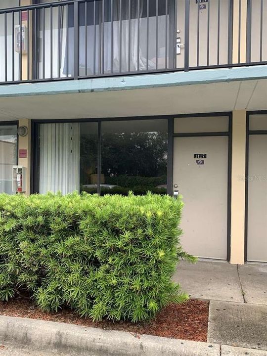 For Sale: $51,900 (1 beds, 1 baths, 276 Square Feet)