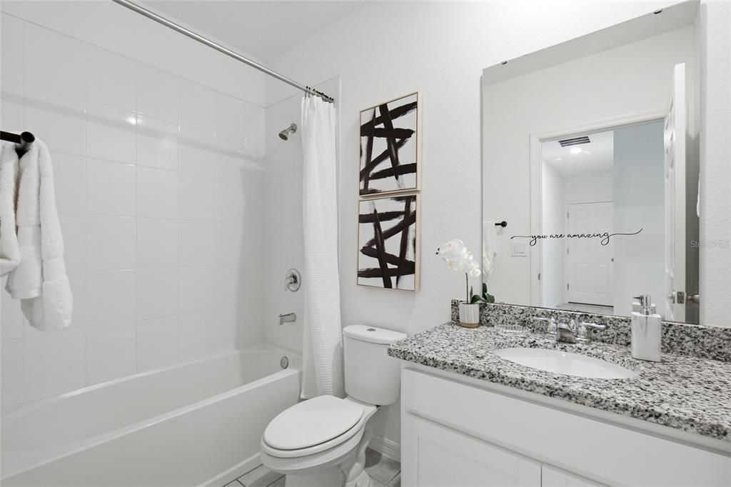 En Venta: $294,900 (3 camas, 2 baños, 1269 Pies cuadrados)
