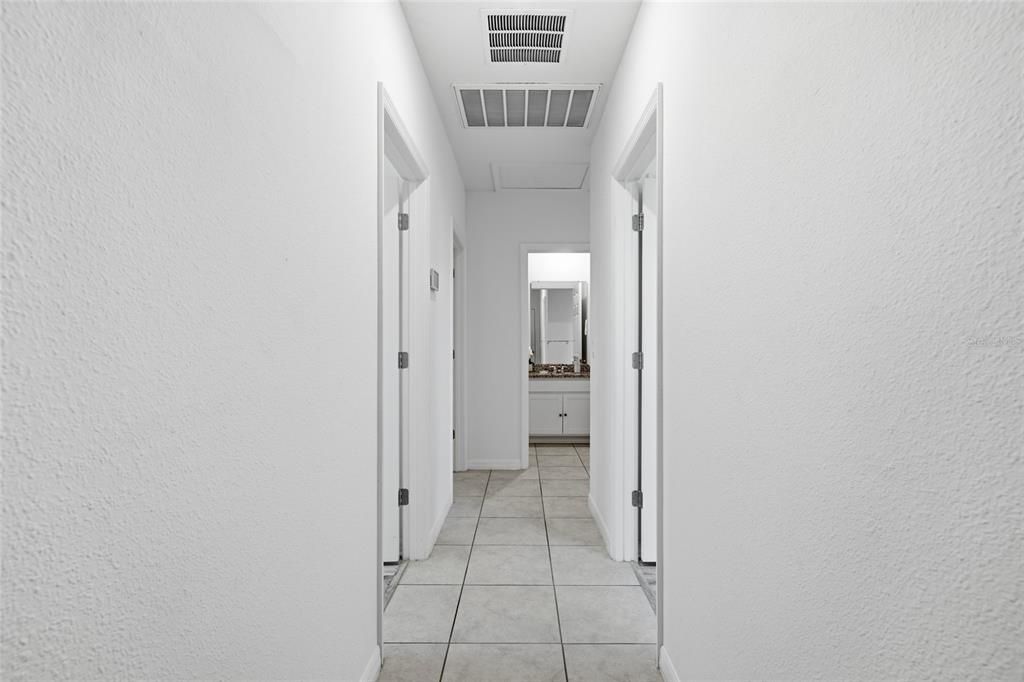 En Venta: $294,900 (3 camas, 2 baños, 1269 Pies cuadrados)