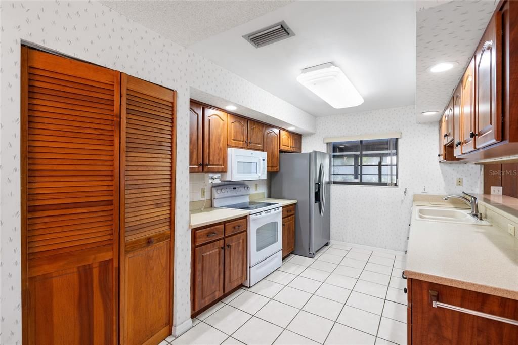 En Venta: $425,000 (3 camas, 2 baños, 1595 Pies cuadrados)