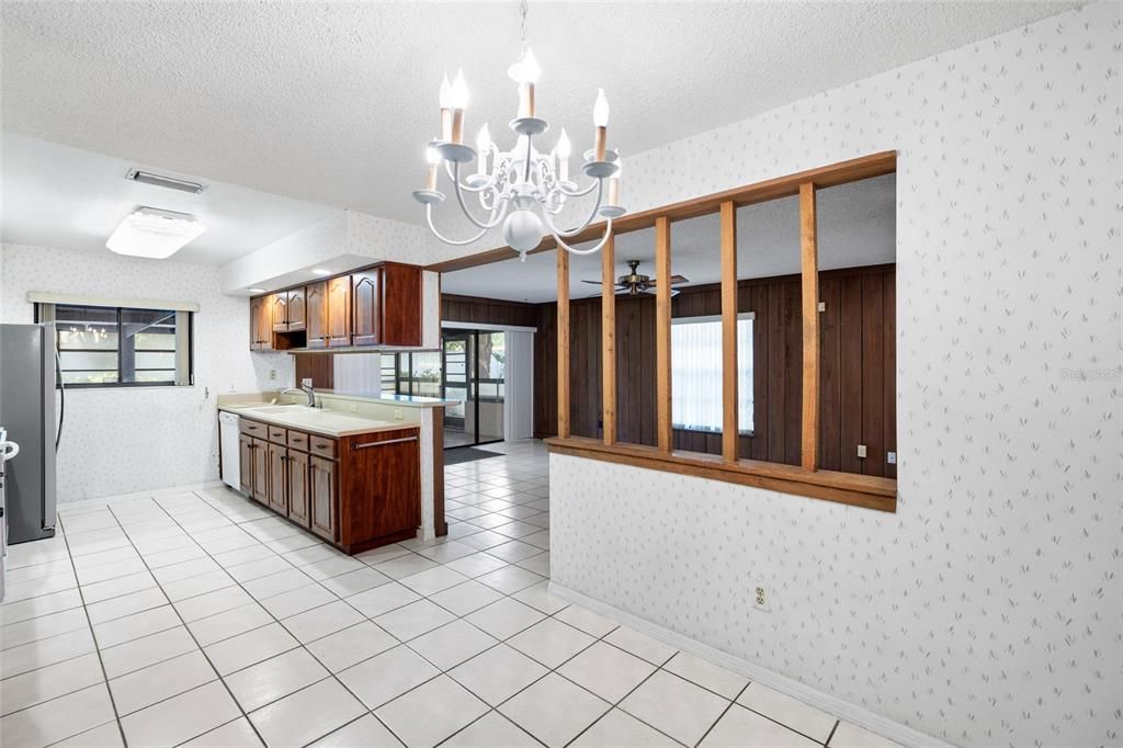 En Venta: $425,000 (3 camas, 2 baños, 1595 Pies cuadrados)