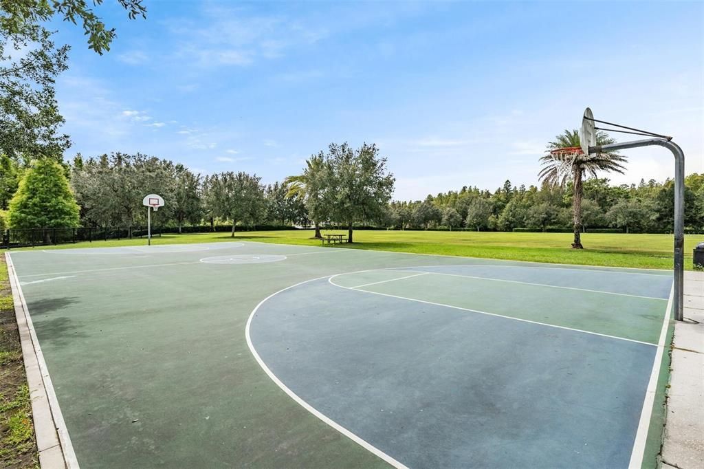 For Sale: $515,000 (5 beds, 3 baths, 3073 Square Feet)