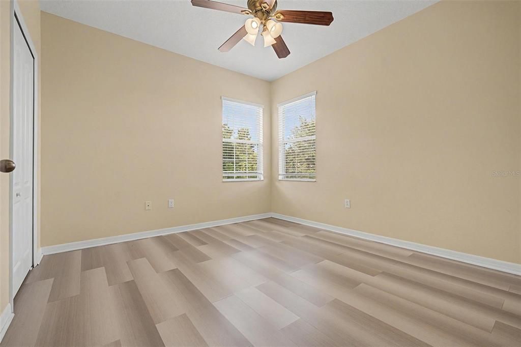 For Sale: $515,000 (5 beds, 3 baths, 3073 Square Feet)
