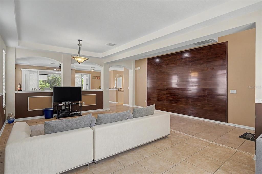 For Sale: $515,000 (5 beds, 3 baths, 3073 Square Feet)
