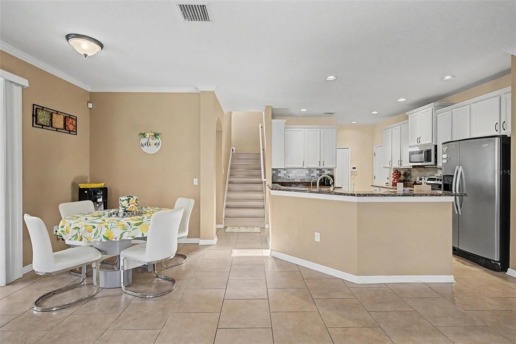For Sale: $515,000 (5 beds, 3 baths, 3073 Square Feet)