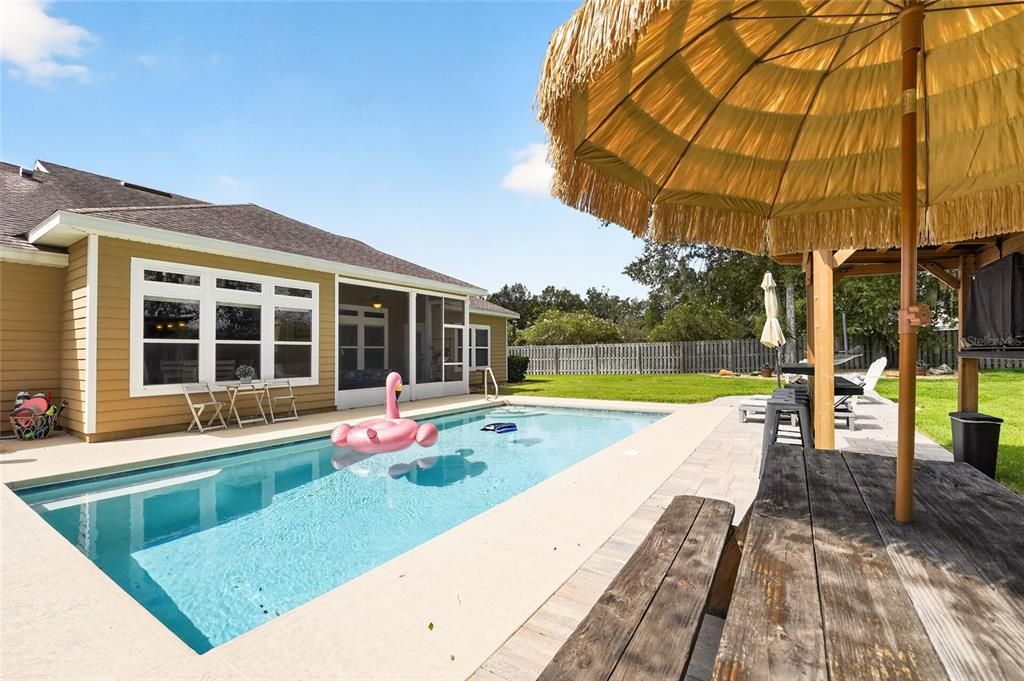 For Sale: $459,900 (3 beds, 2 baths, 2174 Square Feet)