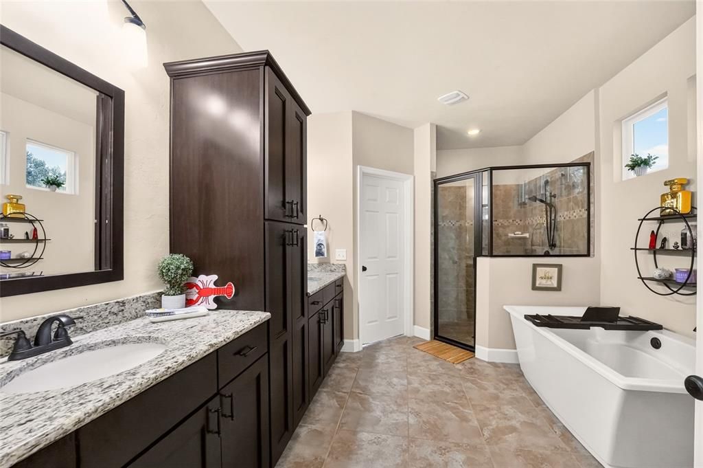 For Sale: $459,900 (3 beds, 2 baths, 2174 Square Feet)