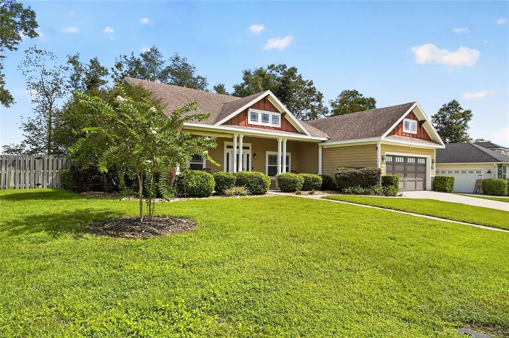 For Sale: $459,900 (3 beds, 2 baths, 2174 Square Feet)