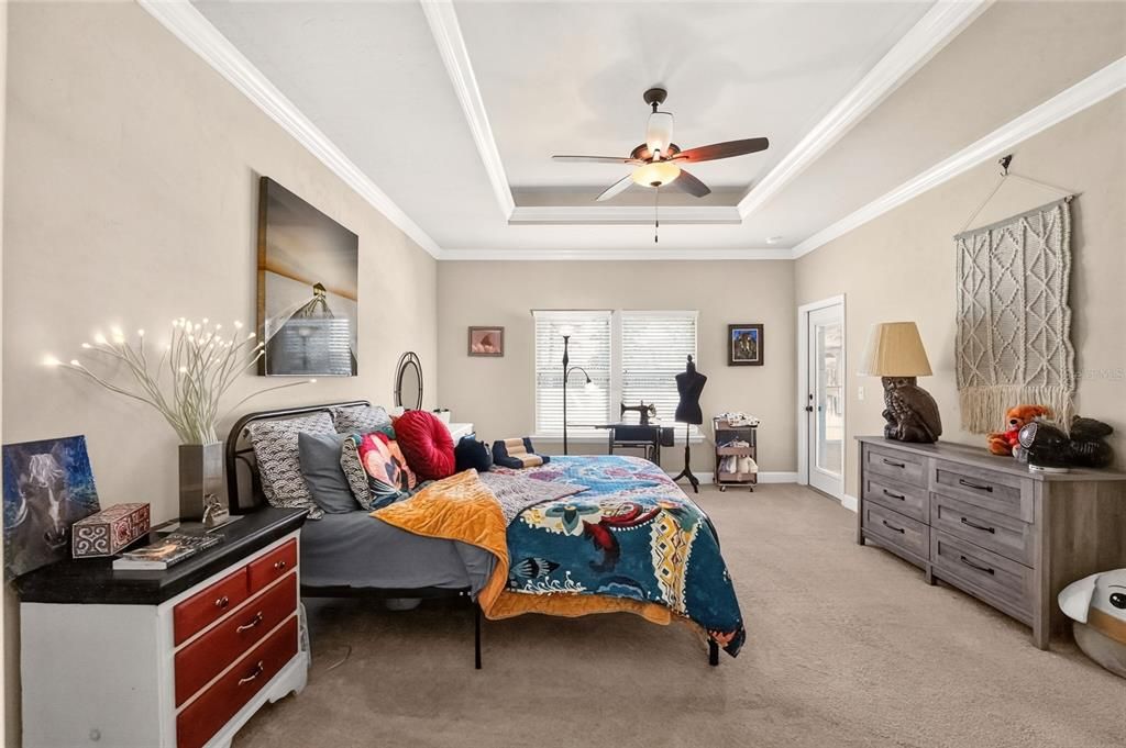 For Sale: $459,900 (3 beds, 2 baths, 2174 Square Feet)