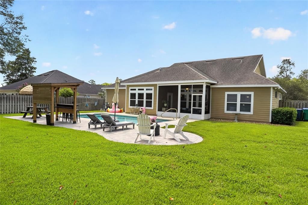For Sale: $459,900 (3 beds, 2 baths, 2174 Square Feet)